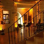 Отель Sinasos Palace Cave