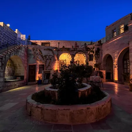 酒店 Sinasos Palace Cave 3*