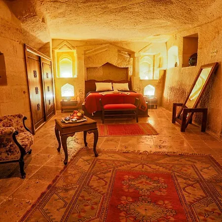 Sinasos Palace Cave Hotel 3*