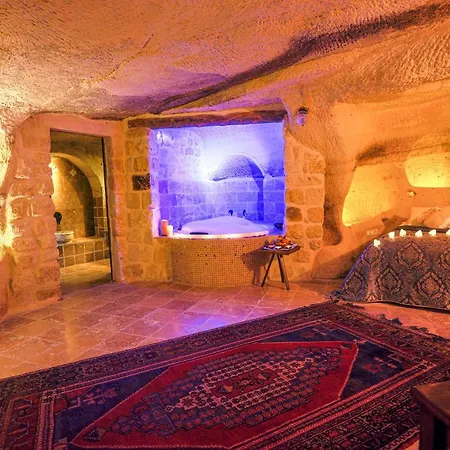 Sinasos Palace Cave מלון אורגופ