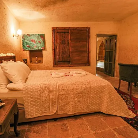 Sinasos Palace Cave Hotel