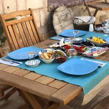 Sinasos Palace Cave 3*