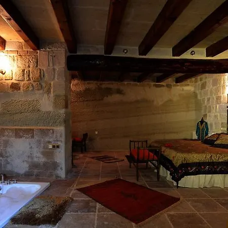 מלון Sinasos Palace Cave אורגופ