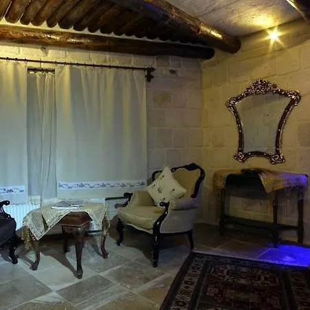 Sinasos Palace Cave מלון אורגופ