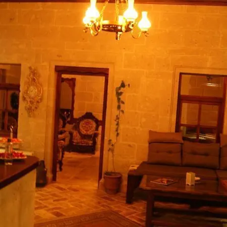 Sinasos Palace Cave מלון 3*