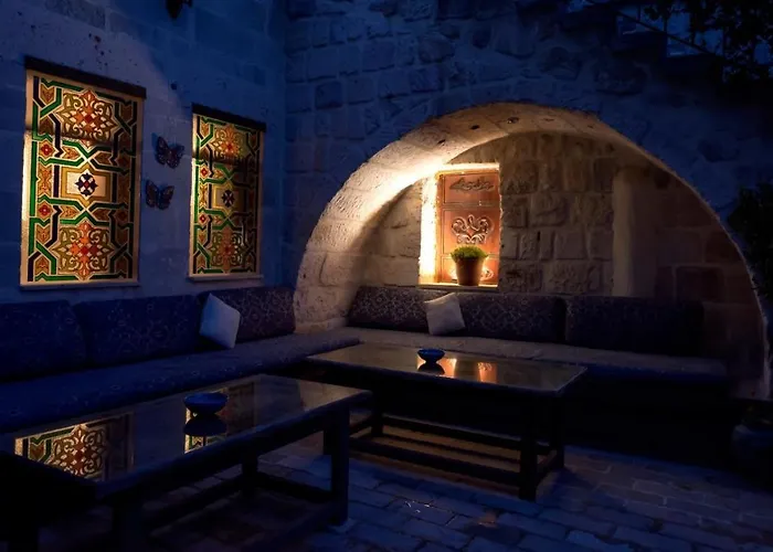 Отель Sinasos Palace Cave 3*