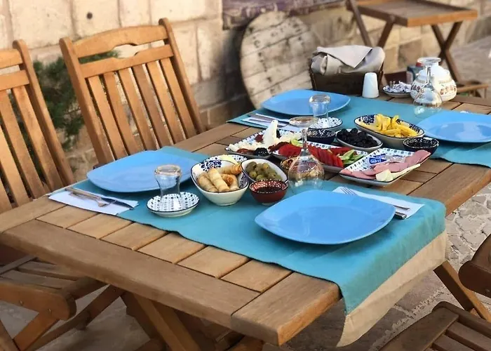 Sinasos Palace Cave 3*