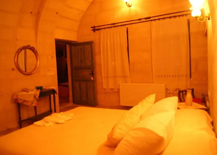 Отель Sinasos Palace Cave